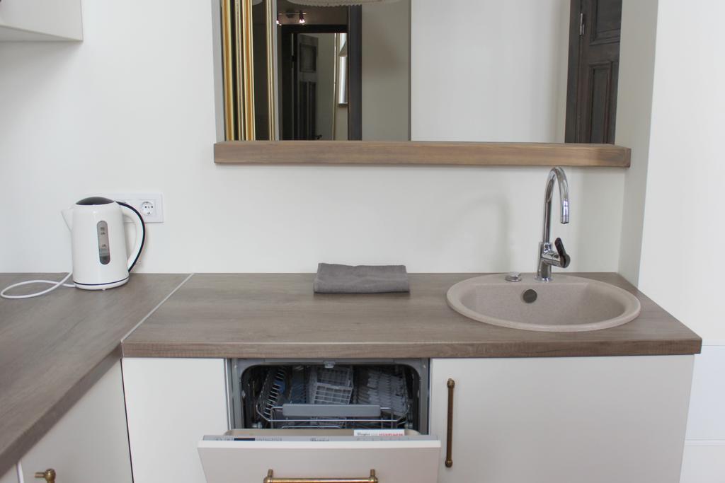 2 Room Apartment In Embasy Area Riga Exterior foto